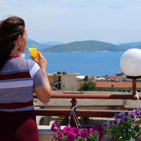 Hotel Eden Sarandë Esterno foto