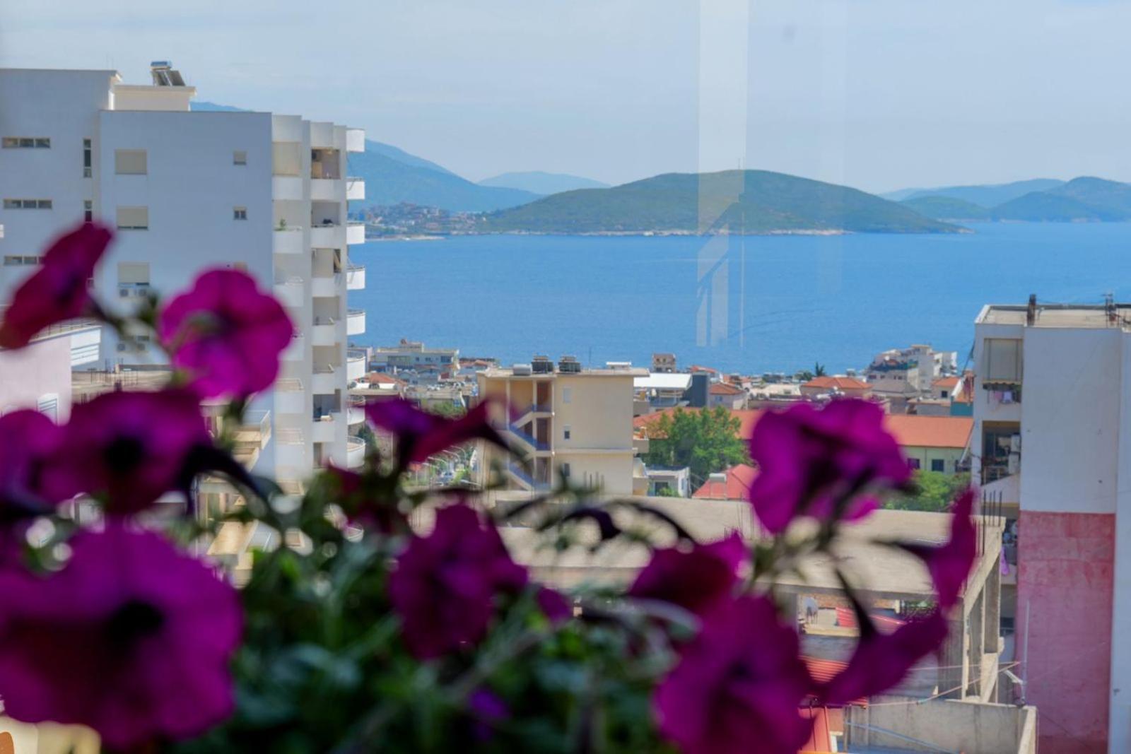 Hotel Eden Sarandë Esterno foto