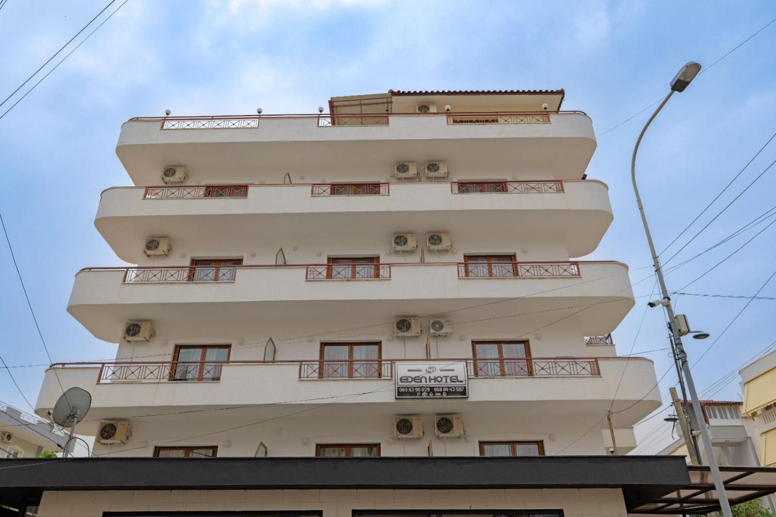 Hotel Eden Sarandë Esterno foto